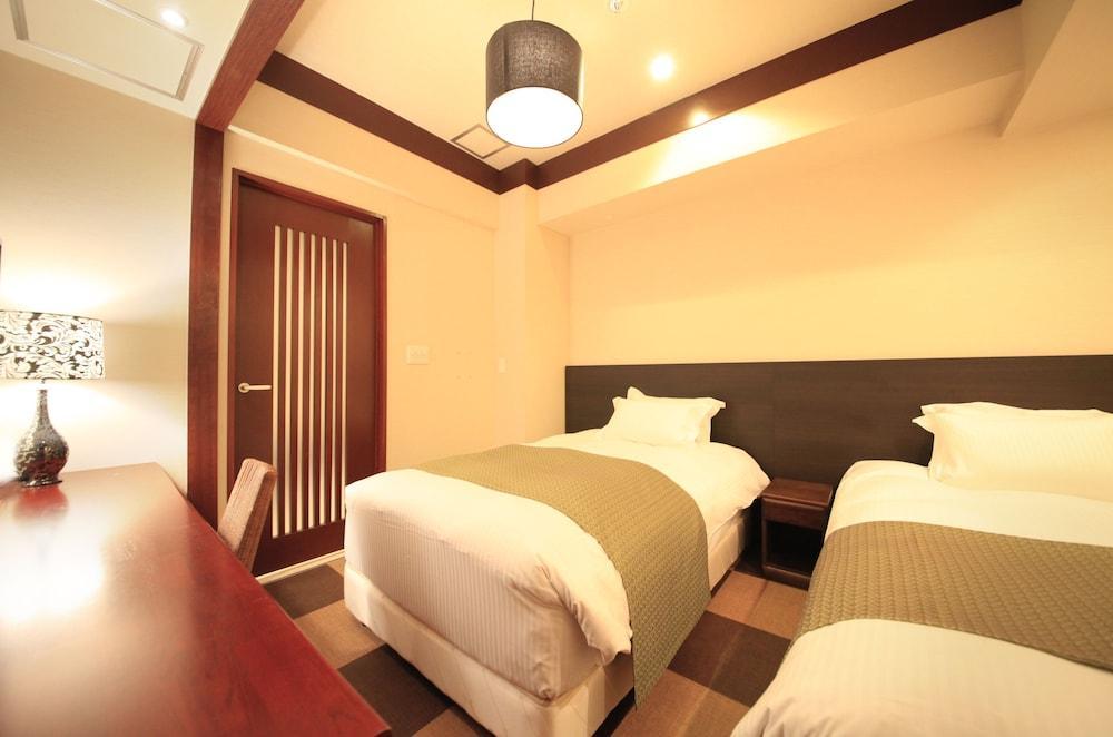 Centurion Residential Tower Hotel a capsule 2*