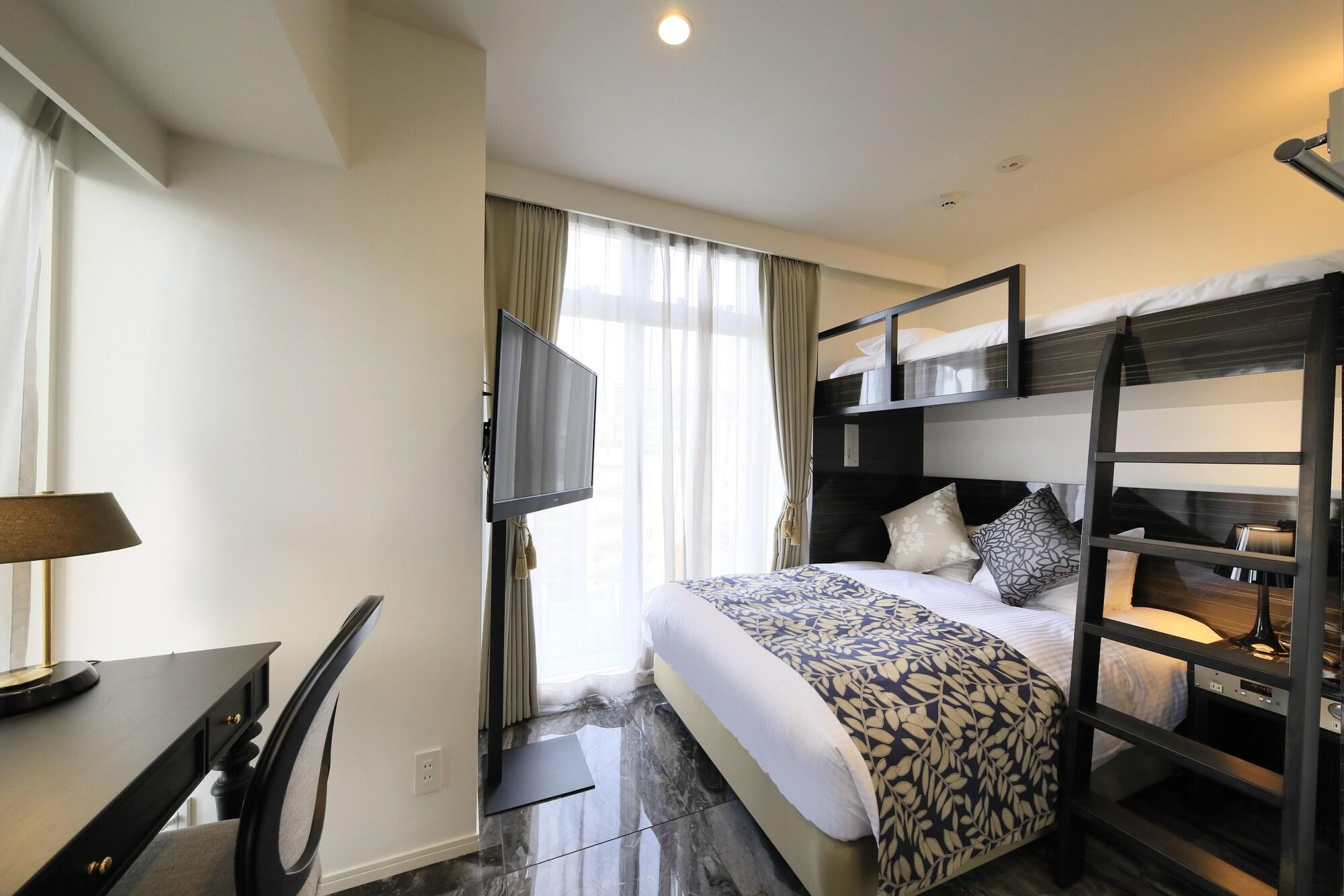 Centurion Residential Tower Hotel a capsule 2*