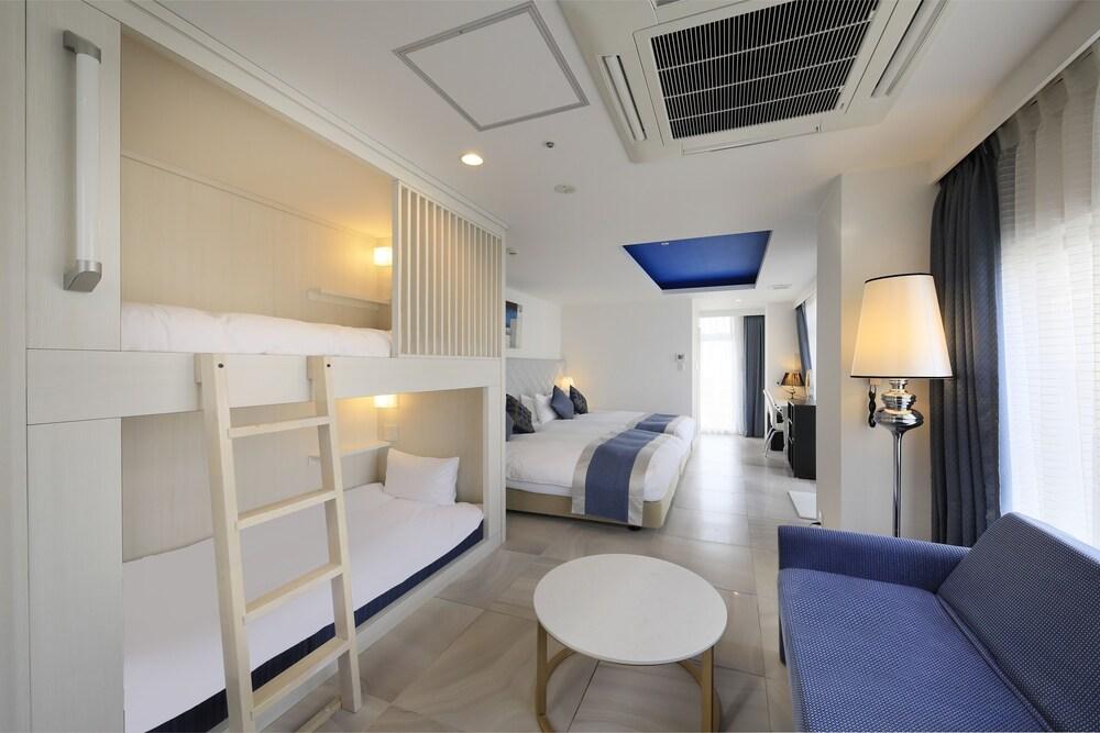 Hotel a capsule Centurion Residential Tower 2*