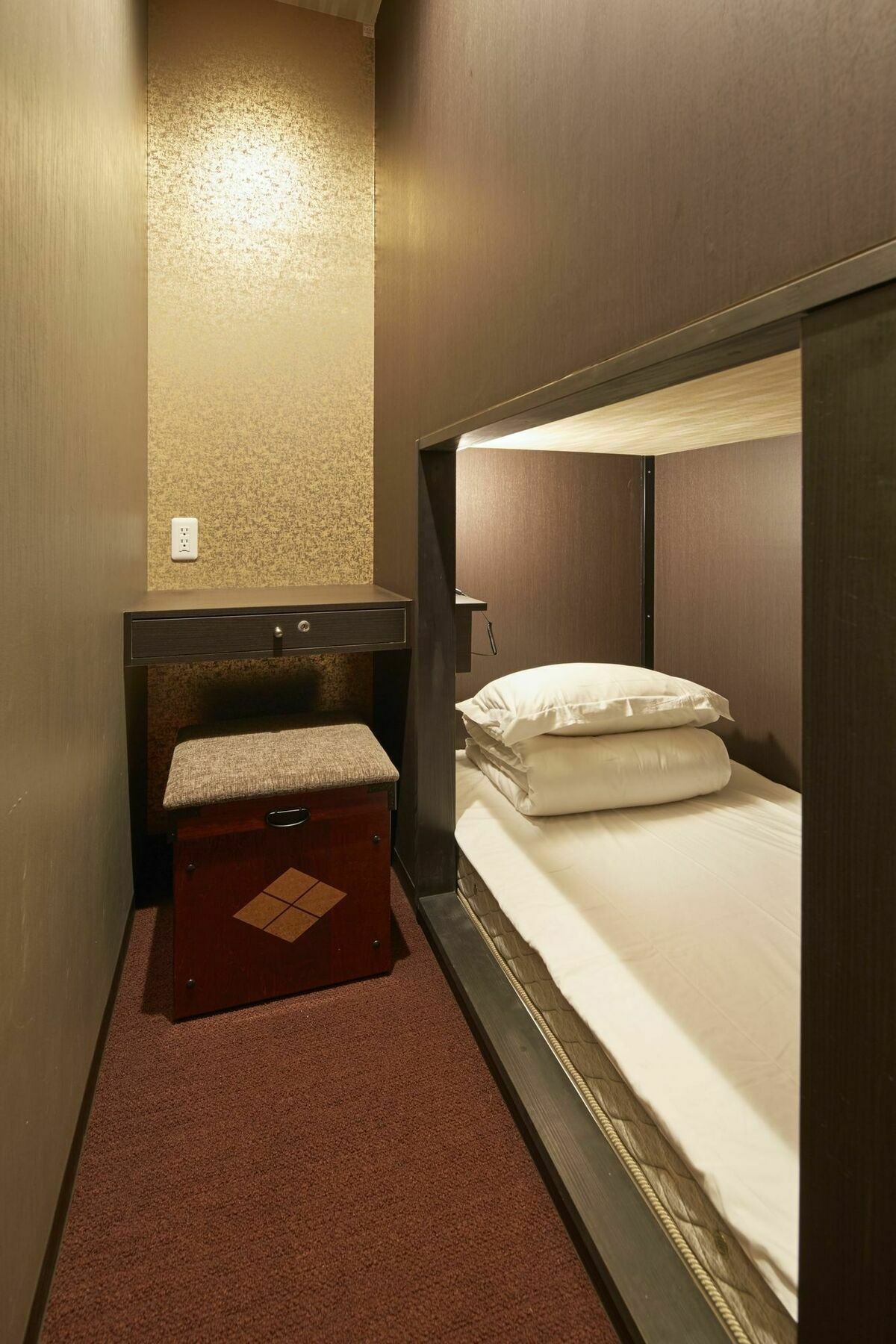 Centurion Residential Tower Hotel a capsule